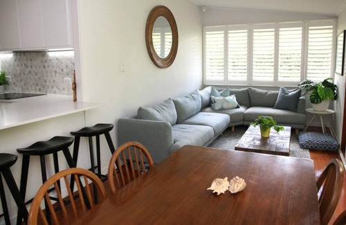 Currimundi Maison | Maison familiale au bord de la mer au lac Currimundi