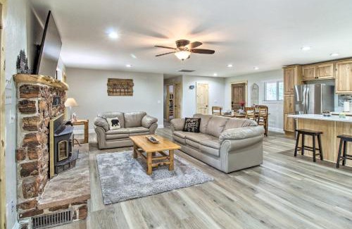 Pinetop Maison | Family Cabin with Game Room! 32 Mi to Sunrise Resort