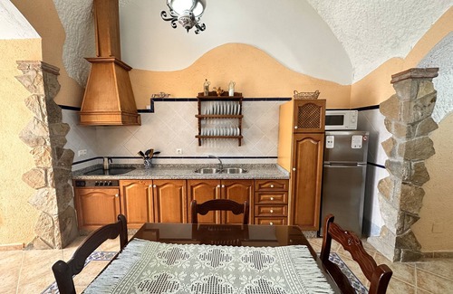Benalua de Guadix Appartement | Cave familiale pour 4 personnes