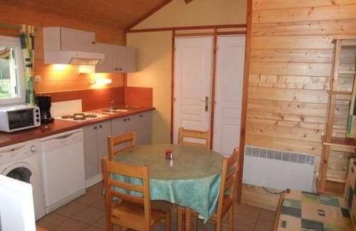 Travexin Maison | Chalet familial au cœur de la nature avec terrasse et barbecue