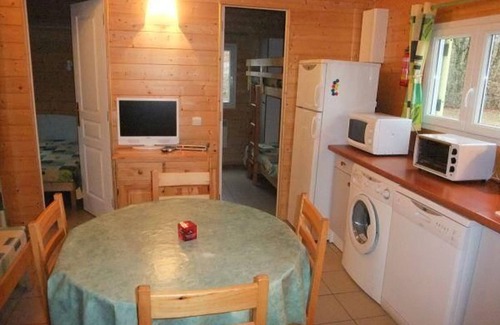 Travexin Maison | Chalet familial au cœur de la nature avec terrasse et barbecue