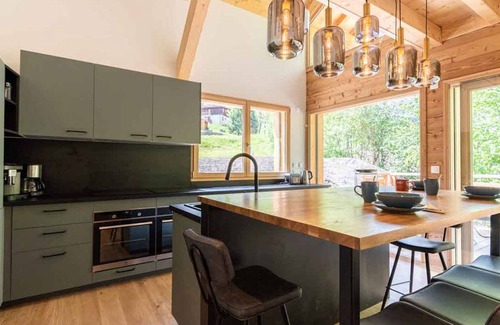 Valmorel Chalet De Ski | Chalet spacieux à Valmorel, 10 pièces, 24 pers. – terrasse, babyfoot, garage électrique