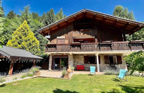 La Cote-d'Arbroz Chalet De Ski | Family Chalet, Stunning Views & New Hot Tub