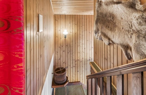Caux Maison | Chalet familial avec vue sur les Alpes et le lac, sur les hauts de Montreux à Caux