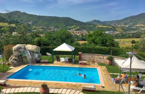 Furlo Maison | Family Cottage in Cagli with Pool