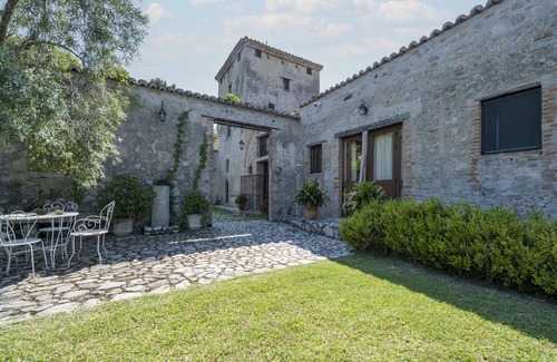 Stilo Maison | Belvilla par OYO San Giovanni