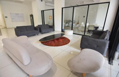 The Strand Appartement | Family Cozy Homestay - Alpha IVF at Strand Mall