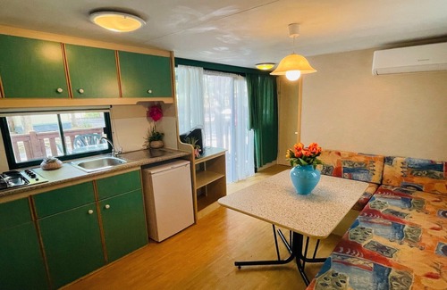 Tuoro sul Trasimeno Maison | Mobilehome standard avec véranda couverte près du lac Trasimène