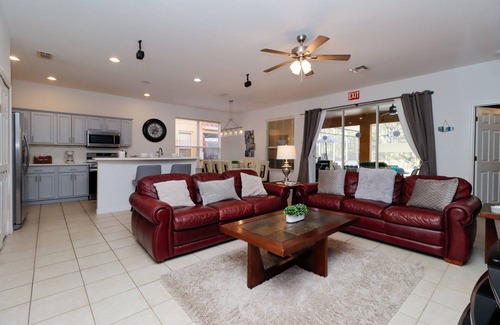 Watersong Maison | Family Escape | 5BR Villa w/ Pool, Spa & Game Room – Disney 20 Mins