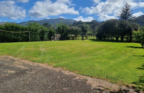 Coromandel Maison | Family/Fishing/Pet Friendly – Close to Town, Wifi/Sky TV, Parking/Fully Fenced.