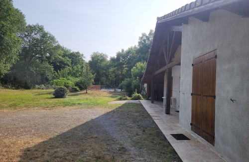 Saint-Germain-dEsteuil Maison | Family home on large plot with private pool