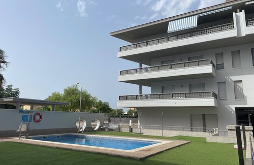 L'Hospitalet de l'Infant Appartement | Family-friendly, quiet apartment with pool, air conditioning, 100 m to the sea!