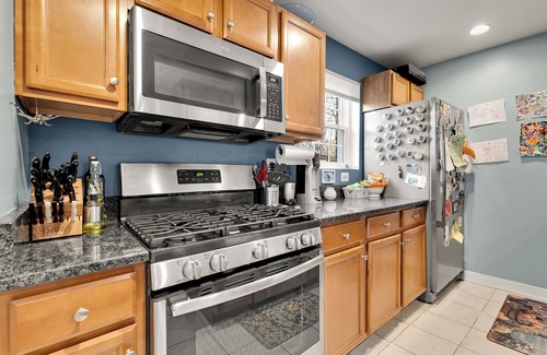 Silver Spring Maison | Family-friendly 3BR house; free parking & walk to Metro