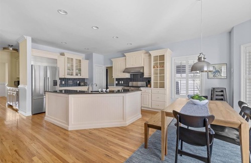 Greenport West Maison | Family friendly 4 BR Greenport retreat w/ Pool and Private Beach