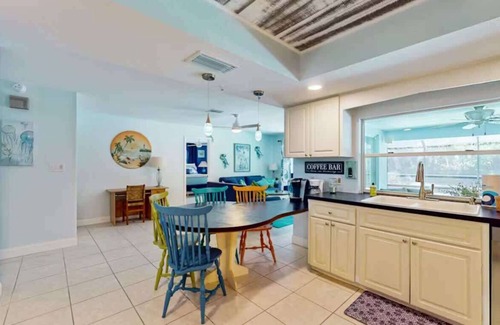 Palma Sola Maison | Family-Friendly 4BR Renovated Pool, Games, Grill Near Manatee River