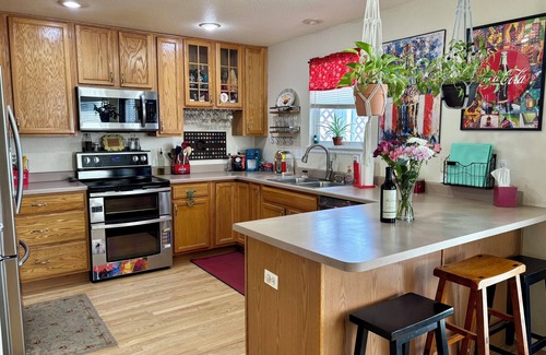 Broomfield Maison | Family Friendly Broomfield House