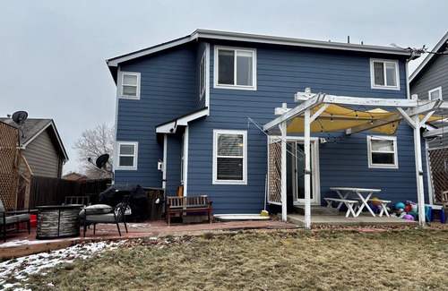Broomfield Maison | Family Friendly Broomfield House