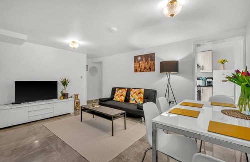 Haverstock Appartement | Family Friendly, Camden Town basement Apartment - 10mins from Camden Market
