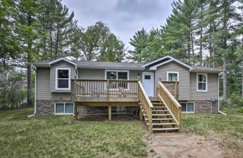 Tainter Lake Maison | Family-Friendly Getaway with Tainter Lake Access!