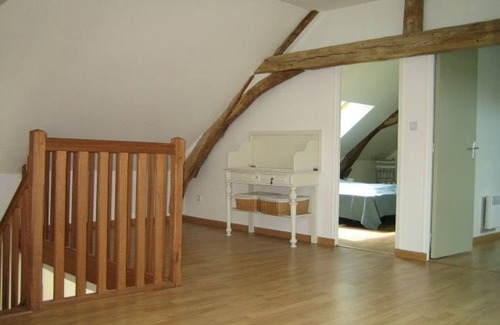 Pontvallain Cottage | Gîte spacieux rénové en 1850 avec grand jardin, terrasse, jeux pour enfants et équipements modernes !