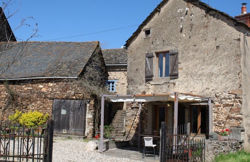Pampelonne Cottage | Famille gîte convivial avec piscine partagée