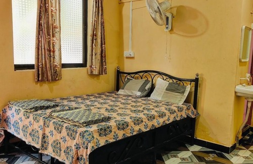 Ganpatipule Autre | Family friendly homestay in forest just five minutes away from arabian ocean.