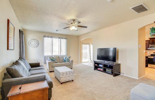 Paradise Hills Civic Maison | Family-Friendly Home with Mtn View in Albuquerque!
