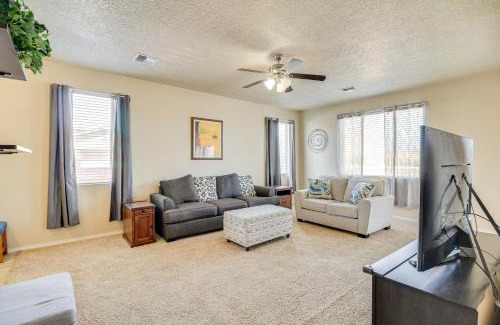 Paradise Hills Civic Maison | Family-Friendly Home with Mtn View in Albuquerque!
