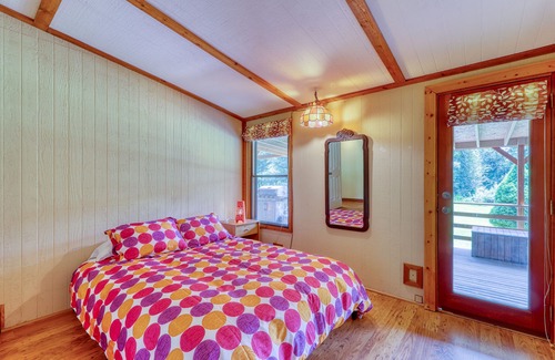 Covington Maison | Nouvelle Liste! Accueil Familial w / Cuisine Complète, Wifi Gratuit, Foyer et Creek!
