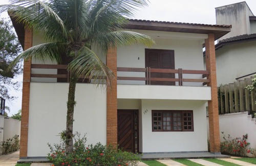 Guaruja Villa | Casarão, Dort Famille, 500mts. de la Plage de Pernambuco