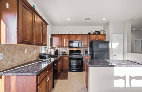 Centennial Hills Maison | Family Friendly House in Centennial Hills