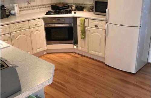 Alibon Maison | Family friendly large double room