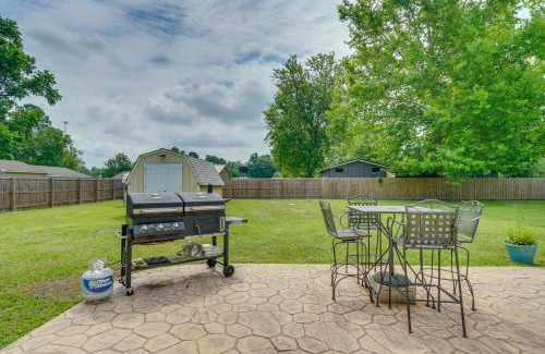 Leland Maison | Family-Friendly Leland Home with Patio and Grill