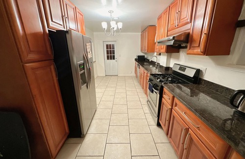 Cheverly Maison | Family-friendly neighborhood, close to DC/Fedex stadium