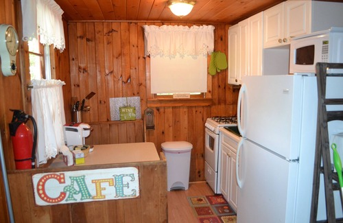 Lochmere Cottage | Nouveau chalet familial Hamsphire situé sur le lac Winnisquam