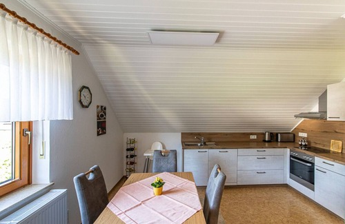 Minheim Appartement | , Installation extérieure pour les enfants, randonnée, vignobles, randonnée à vélo, réduction pour enfants
