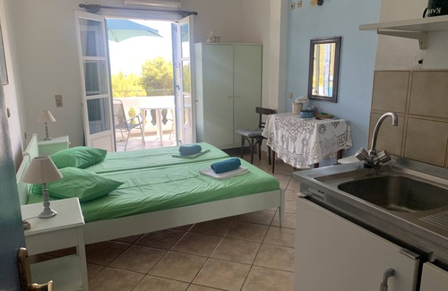 Poros Maison | Adapté aux familles, Animaux acceptés, Vue sur la mer, Grand jardin