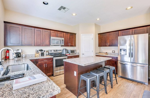 Deer Valley Maison | Family-Friendly Phoenix Retreat w/ Fenced Yard!