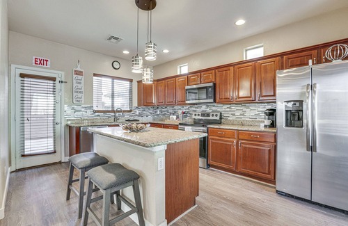 Sheely Farms Maison | Family-Friendly Phoenix Home: 5 Mi to Westgate!
