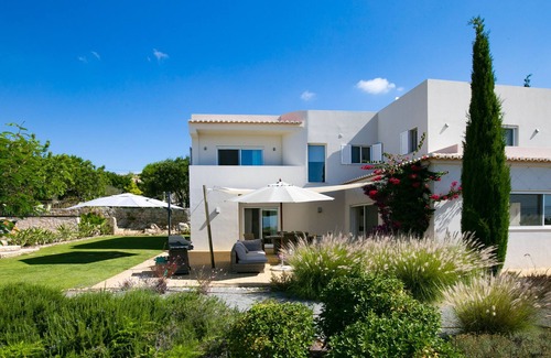 Vale Grande Villa | Accueillante pour les enfants, maison tranquille, confortable et spacieuse, avec vue panoramique