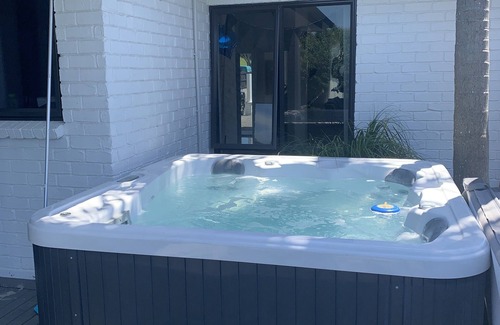 Papamoa Beach Maison | Family Friendly Retreat