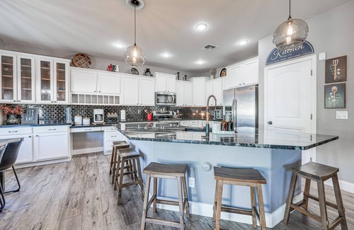 Rovey Farm Estates Maison | Family-Friendly Retreat w/ Pool - Near Westgate!