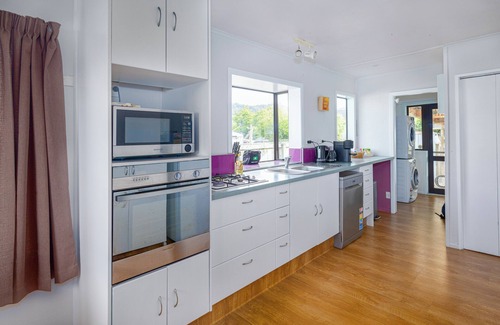 Lynmore Maison | Family Friendly Retreat in Rotorua's Top Suburb