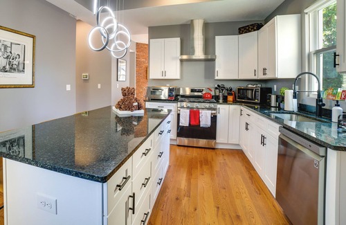 Shadyside Maison | Family-Friendly Shadyside Gem Near Dtwn Pittsburgh