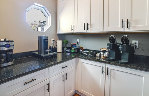 Shadyside Maison | Family-Friendly Shadyside Gem Near Dtwn Pittsburgh