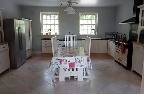 Aughrim Maison | Famille bienvenus Beaux volumes Sur un grand terrain avec vue panoramique
