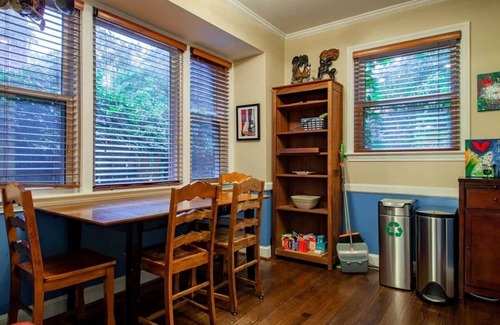 North Cleveland Park Maison | FAMILY-FRIENDLY / SUBWAY / ROOFTOP DECK / AU