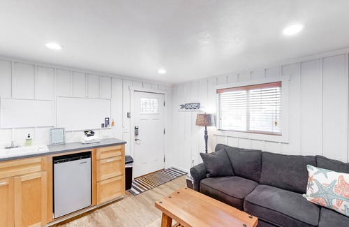 Gleneden Beach Maison | Maison familiale w / vue sur l'océan et bain à remous privé - marcher jusqu'à la plage!