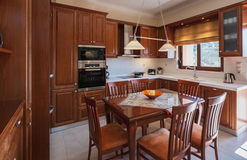 Galatas Maison | Family Friendly Villa with private pool, 5 min from the beach