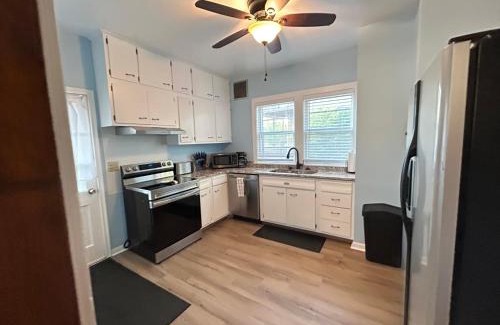 Benson Maison | Family Fun at Fontenelle 4Br 2Bth Omaha